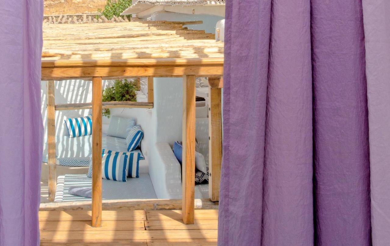 Apsenti Couples Only Aparthotel Agios Ioannis Diakoftis Bagian luar foto