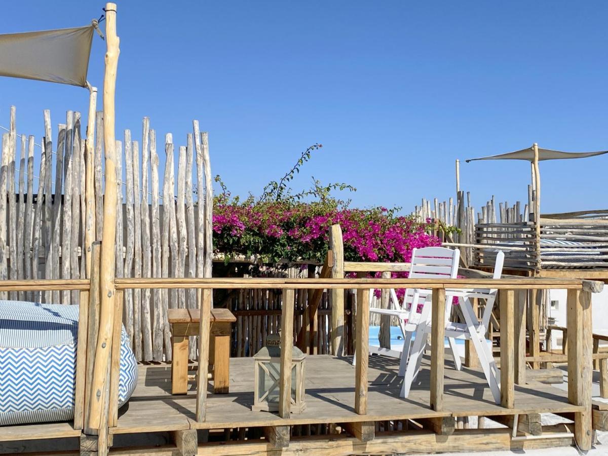 Apsenti Couples Only Aparthotel Agios Ioannis Diakoftis Bagian luar foto